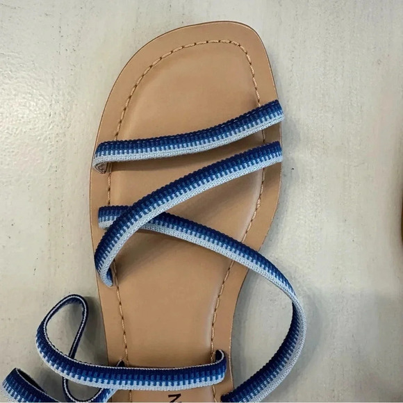 Lucky Brand Women’s Bizell Blue Striped Strappy Padded Sandal Size 7.5 GUC - Picture 3 of 7